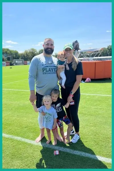 kylie kelce , kylie kelce age , kylie kelce height , kylie kelce car accident